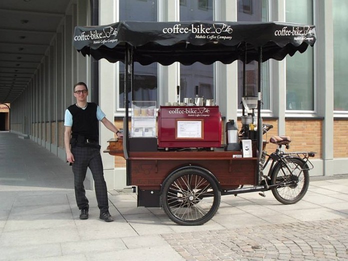 Stefan Kienler mit seinem coffee-bike.